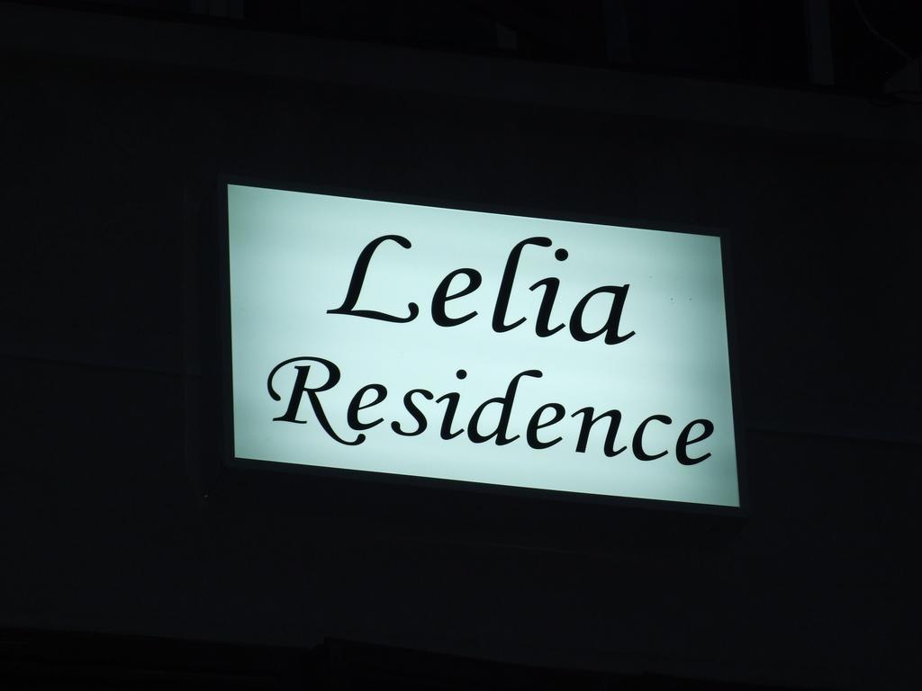 Lelia *