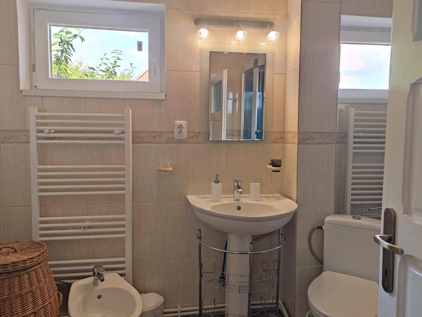 Lelia Apartment *