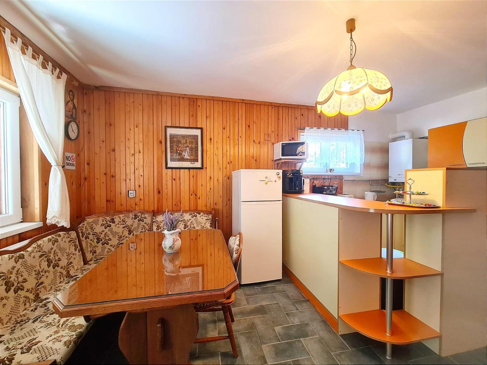 Lelia Apartment